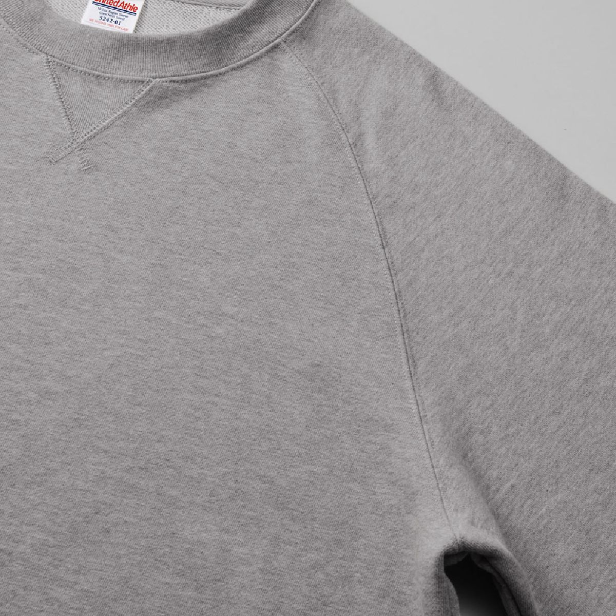 Sleeve is lagran sleeve specification, durable double stitch