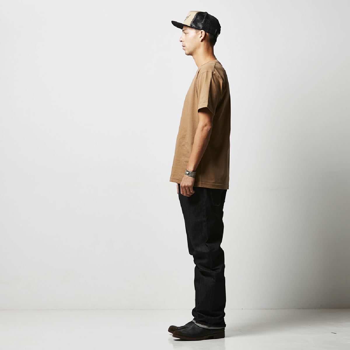 United Athle 4252-01 7.1oz Heavy Weight Cotton T-shirt