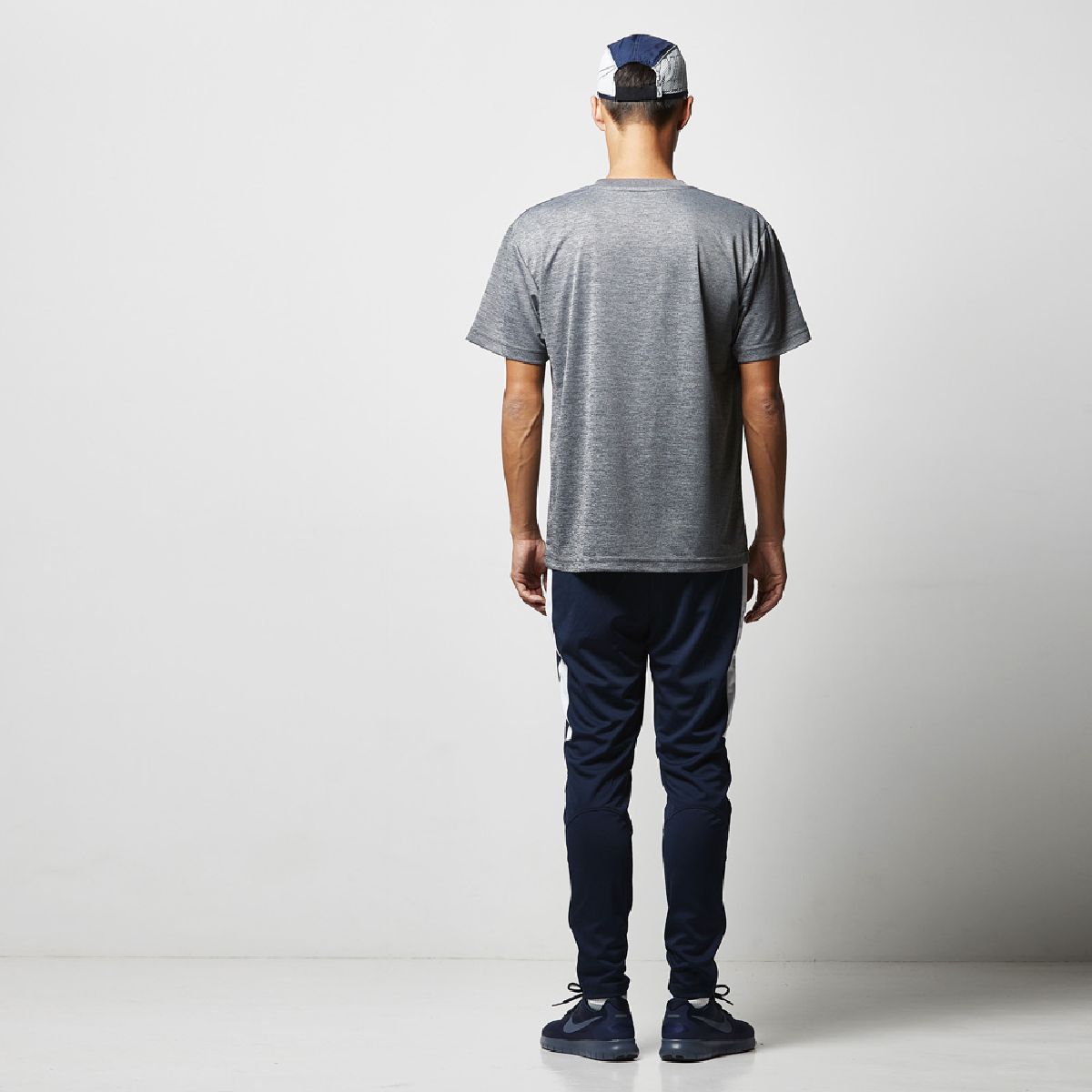 Height 182cm L size Buck silhouette