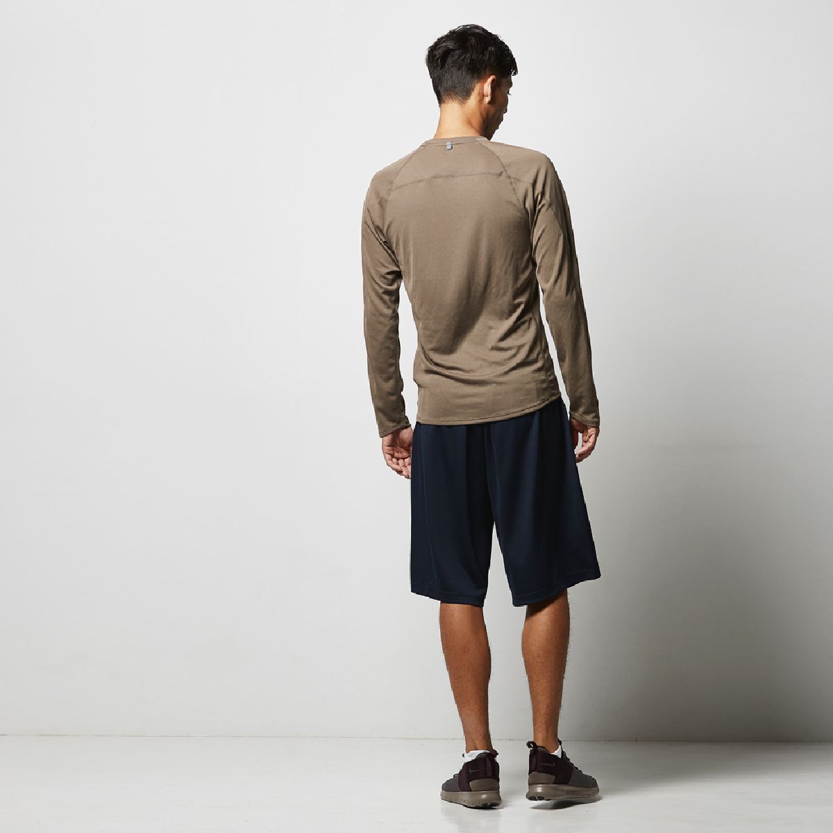 Height 182cm L size Back silhouette